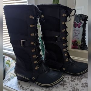 Sorel Conquest Carly Tall waterproof winter Stirrup boots. 7.5 Black Leather